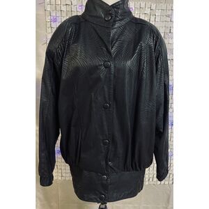 Vintage 1980s J Walden black leather bomber jacket. Size 9/10.